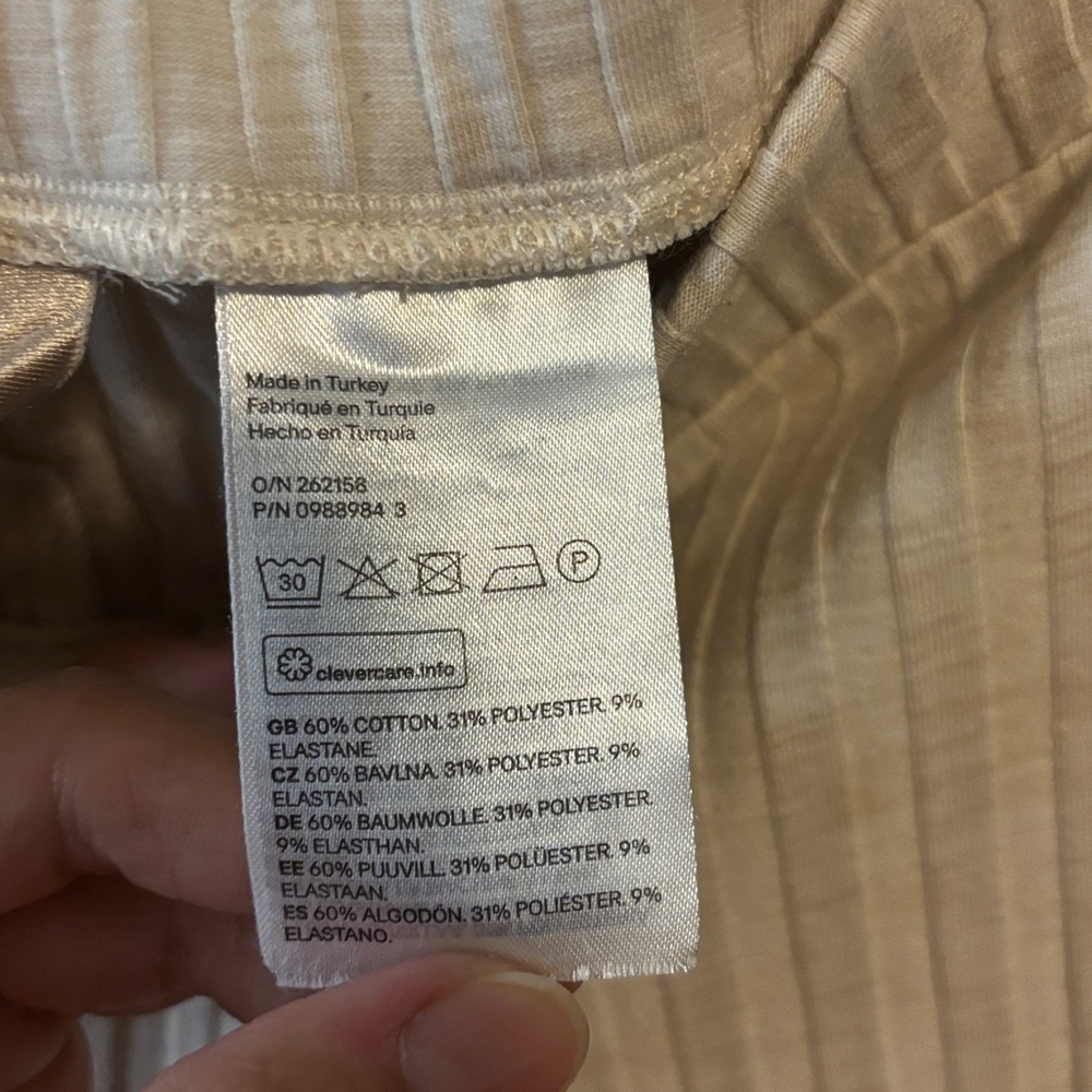 H&M Ribbed Cream Pant Set - Picture 7 of 8